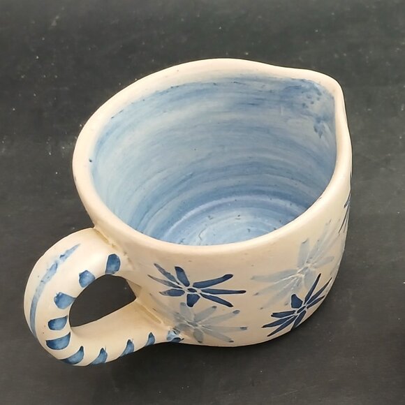 VTG Dorchester Pottery Sugar Bowl and Creamer Blue Stars Signed C.A.H. Set of 2 - Picture 9 of 12